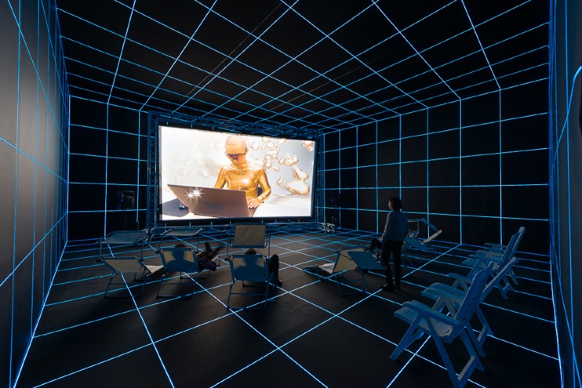 Ausstellungsansicht: Politischer Populismus, Kunsthalle Wien 2015, Foto: Jorit Aust: Hito Steyerl, Factory of the Sun, 2015, Courtesy die Künstlerin und KOW, Berlin