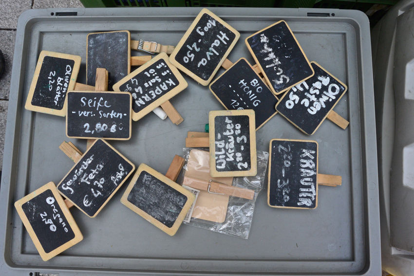 ein Seitenblick auf dem Markt im Frühling - kekinwien.at