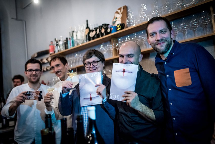 Die glücklichen Gastgeber des Abends: Matthias Pitra / MAST, Christian Schärmer, Alexander Rabl & Paul Truszkowski / alle Schluck und Steve Breitzke / Mast - alle v.l.n.r, Bild (c) christopher Glanzl - wineadventures.de